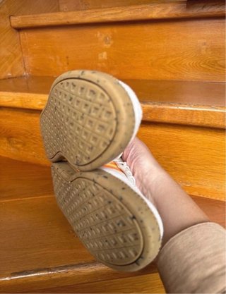 Zapatillas Adidas Blancas y Naranja