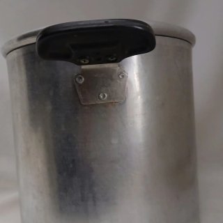 Olla Grande Aluminio con Tapa Negra