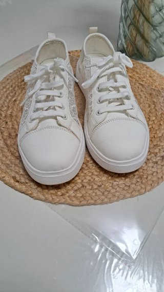 Tenis novia encaje  talla 39