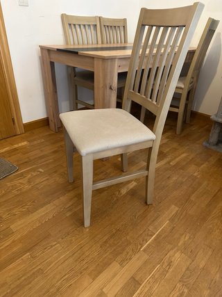 Mesa y 4 Sillas Comedor Madera NEGOCIABLE