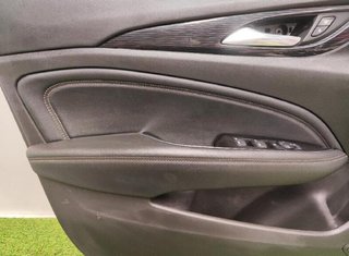 Guarnecido 39138280 opel insignia exclusive 284074