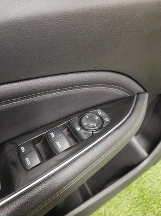 Guarnecido 39138280 opel insignia exclusive 284074