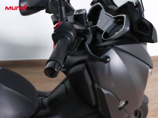 YAMAHA X-MAX 125
