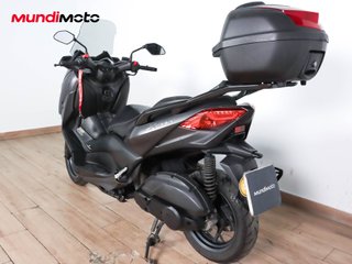 YAMAHA X-MAX 125