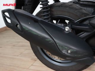 YAMAHA X-MAX 125