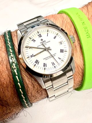 Reloj Thorn Date