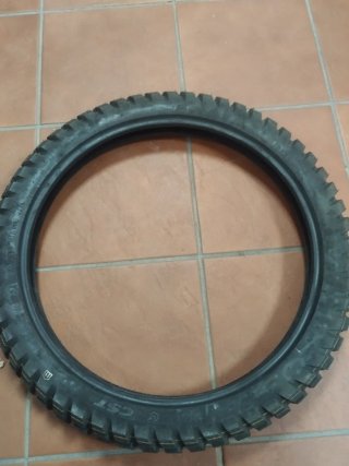 Neumático CST EX01