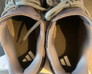 Zapatillas Adidas Courtblock Grises y Negras