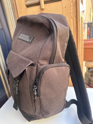 Mochila Pull&Bear gris y negra