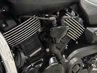 HARLEY DAVIDSON STREET 750
