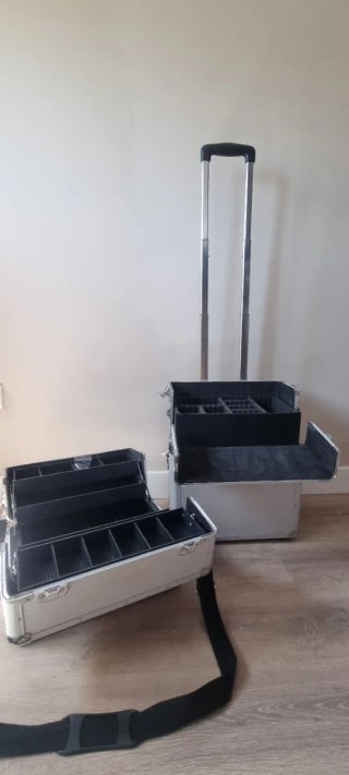 Maletín Trolley Maquillaje y Peluquería Plata