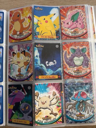 Álbum de cartas Pokémon 1999-2012