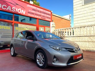 Toyota Auris 2014