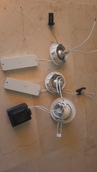 3 Focos LED