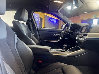 BMW 330e