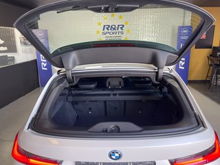 BMW 330e