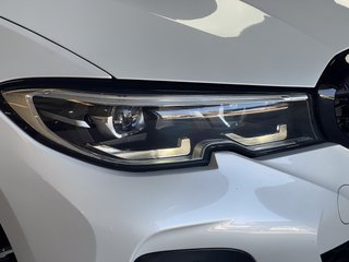 BMW 330e