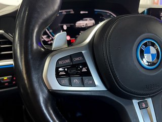 BMW 330e
