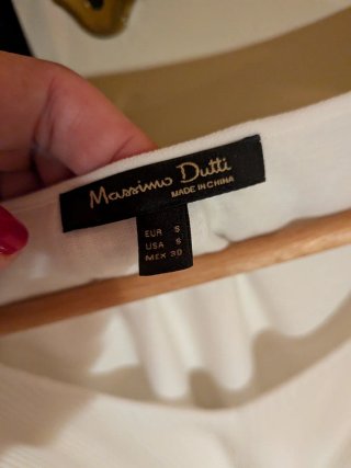 Top Massimo Dutti blanco plisado