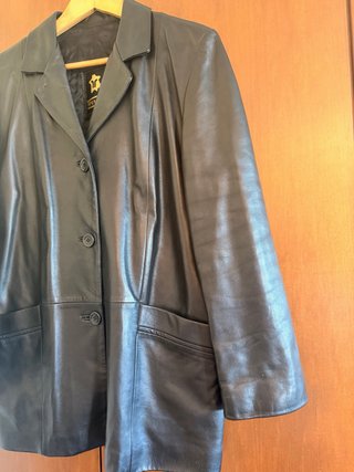 Chaqueta de cuero negra