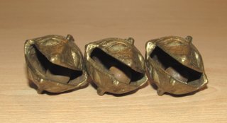 Set di campanelle orientali in bronzo con sonaglio