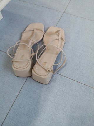 Sandalias Zara Piel Tacón Cuadrado Talla 39