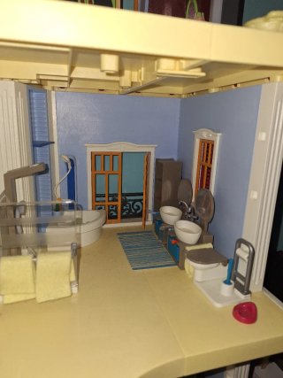 Casa Playmobil con figuras