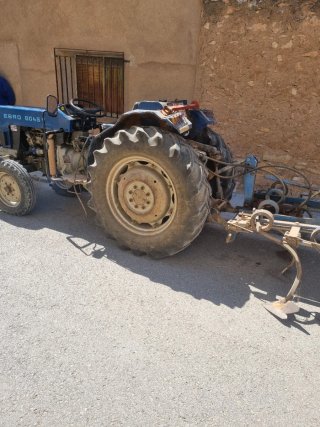Tractor Ebro 6045V