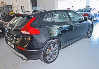 Volvo V40 2.0 CROSS COUNTRY 4WD AUTOM