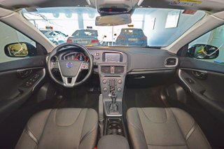 Volvo V40 2.0 CROSS COUNTRY 4WD AUTOM