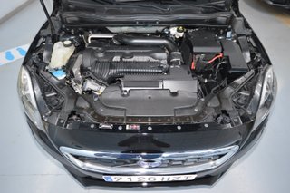 Volvo V40 2.0 CROSS COUNTRY 4WD AUTOM