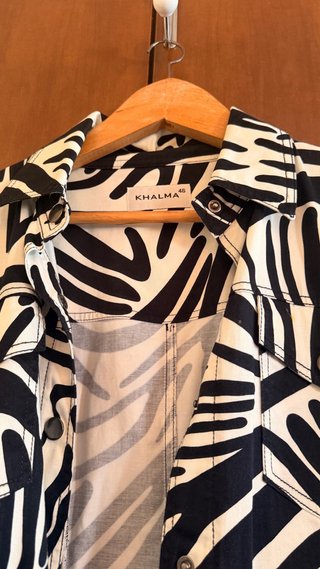 Cazadora vaquera Khalma estampado cebra