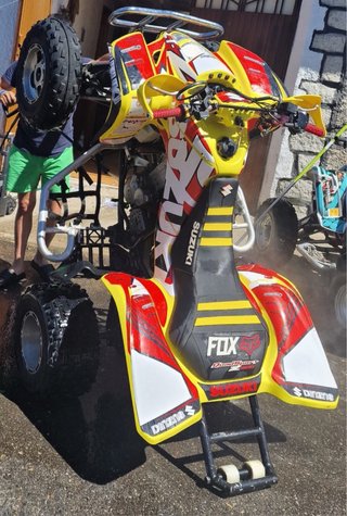 Suzuki LTZ 400 Quad Rojo y Amarillo