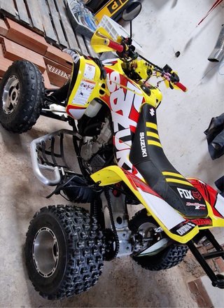 Suzuki LTZ 400 Quad Rojo y Amarillo