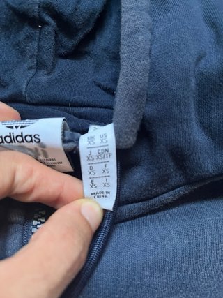 Sudadera Adidas con cremallera