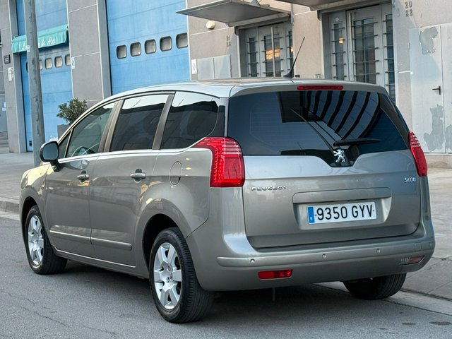 Peugeot 5008 ETIQUETA C / CADENA / 2010