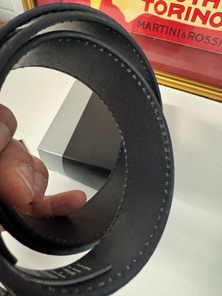 Cintura uomo nera con cartellino
