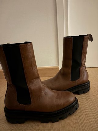 Botines de piel marrones