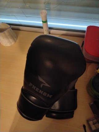 Guantes de Boxeo Phenom 16oz Negros