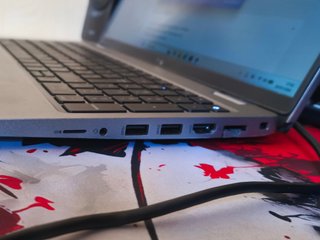 Dell Latitude 5520 (16GB RAM / 512GB SSD) Portátil