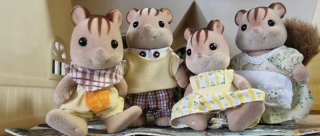 Familia Ardilla Sylvanian Families