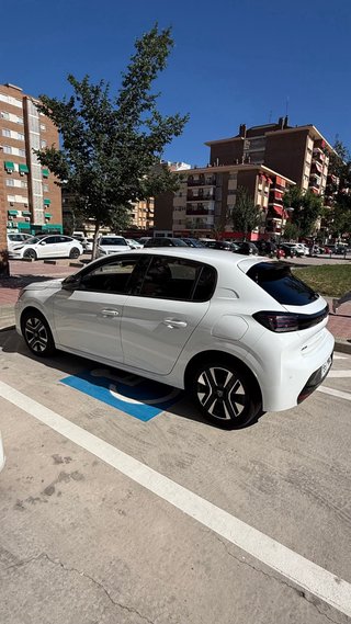 Peugeot 208 2024