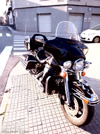 Harley Davidson Ultra Glide Negra