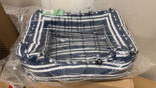 NUEVA Cama para perro/gato 46cm azul y blanco