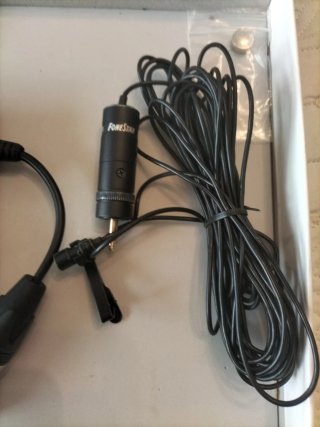 Micrófono DPA cable con fuente de alimentación