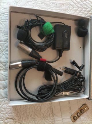 Micrófono DPA cable con fuente de alimentación