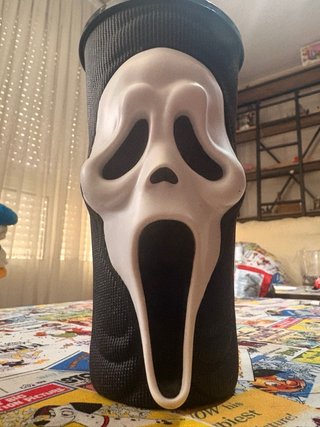 Cantimplora Ghost Face Scream Nueva