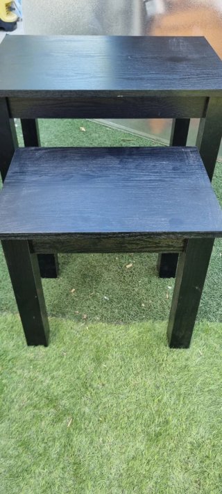 2 Mesitas de madera negras