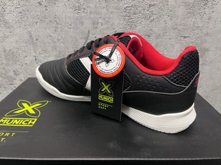 Zapatilla Munich Fútbol Sala Black/Red