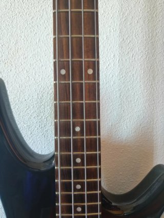 Bajo Ibanez GIO 2011